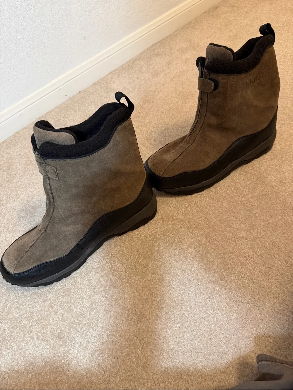 L.L. Bean men’s  10.5 Taupe Suede Winter Ankle Boots